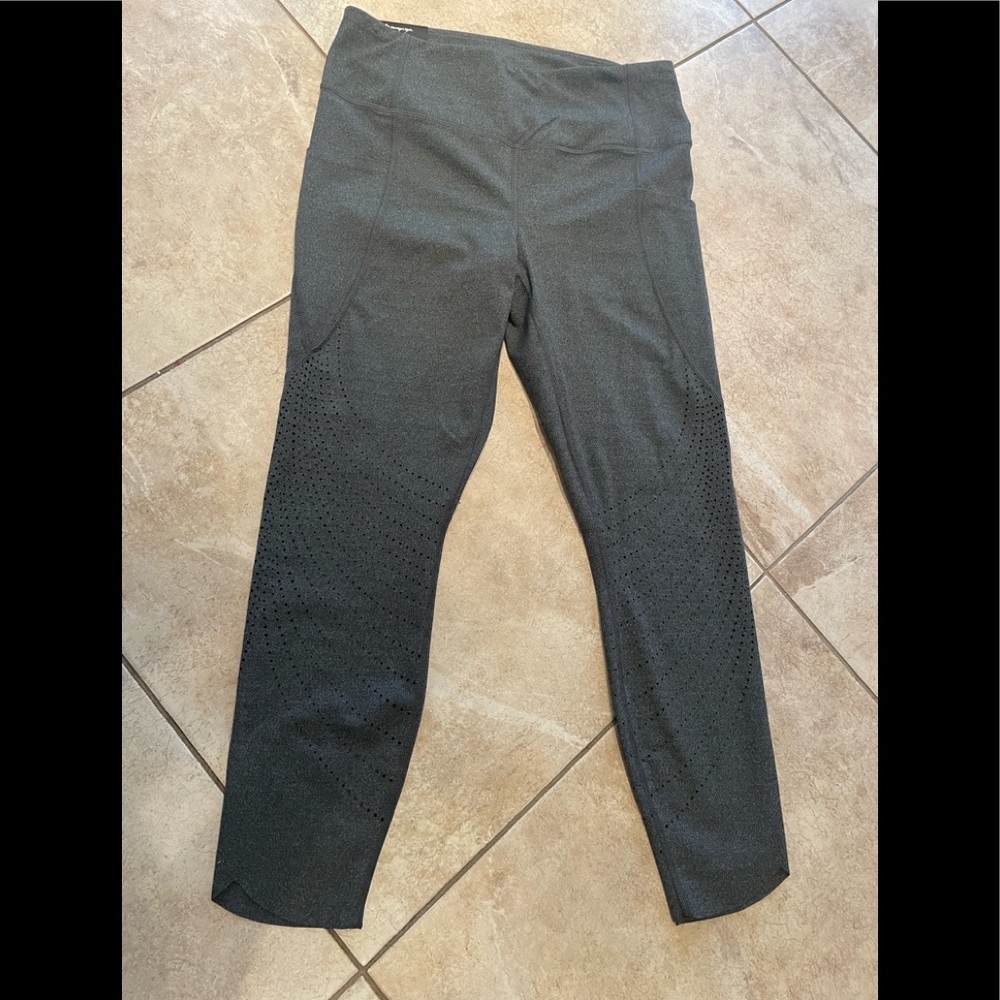 Women's Member's Mark active pocket legging. size XL.